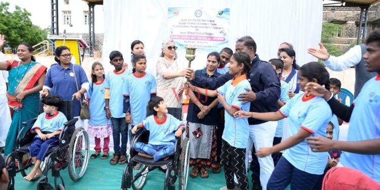 ದಿವ್ಯಾಂಗ ಮಕ್ಕಳನ್ನು ಎಲ್ಲರೂ ಗೌರವದಿಂದ ಕಾಣಬೇಕು..!