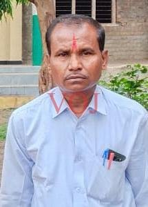 ಅಯ್ಯಯ್ಯೋ..! ಶಾಲೆಯಲ್ಲಿ ಶಿಕ್ಷಕನ ಸಾವು..! ಹೇಗೆ..?