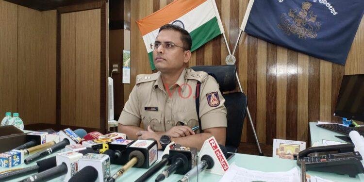 ಜಗಳ ಕೊಲೆಯಲ್ಲಿ ಅಂತ್ಯ..! 5 ಜನ ಆರೋಪಿ ಬಂಧನ : ಎಸ್ಪಿ ಋಷಿಕೇಸ್