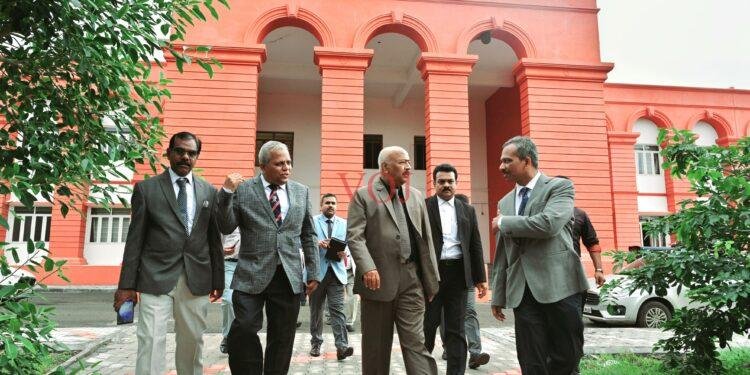 ಕಾನೂನಿನ ಸಂಪೂರ್ಣ ಅರಿವು ಹೊಂದಿ-ನ್ಯಾಯ ದೊರಕಿಸಲು ಮುಂದಾಗಿ -ಉಪ ಲೋಕಾಯುಕ್ತ ನ್ಯಾ.ಕೆ.ಎನ್.ಫಣೀಂದ್ರ ಕಿವಿಮಾತು