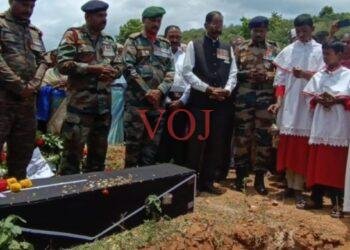 ಸಕಲ ಸರ್ಕಾರಿ ಗೌರವದೊಂದಿಗೆ ಯೋಧ ಜ್ಞಾನ ಪ್ರಕಾಶ್ ಅಂತ್ಯಕ್ರಿಯೆ