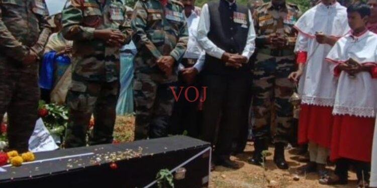 ಸಕಲ ಸರ್ಕಾರಿ ಗೌರವದೊಂದಿಗೆ ಯೋಧ ಜ್ಞಾನ ಪ್ರಕಾಶ್ ಅಂತ್ಯಕ್ರಿಯೆ