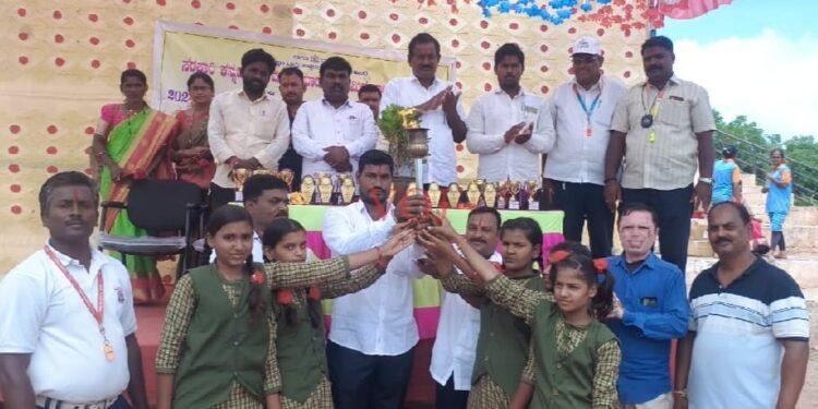 ವ್ಯಕ್ತಿಯ ಮನೋಲ್ಲಾಸಕ್ಕೆ ಕ್ರೀಡೆ ಅತ್ಯಂತ ಸಹಕಾರಿ: ಎಸ್ ಆರ್ ನಡುಗಡ್ಡಿ