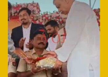 ಇಂಡಿಯಲ್ಲಿ ಅದ್ದೂರಿ ಸ್ವಾತಂತ್ರೋತ್ಸವ : ಅಗ್ನಿಶಾಮಕ ಪೋಲಿಸರಿಗೆ ಸನ್ಮಾನ