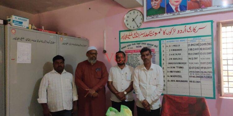 ವಿದ್ಯಾರ್ಥಿಗಳಿಗೆ ೧೨೦ ಪ್ಲೇಟ್ ವಿತರಣೆ