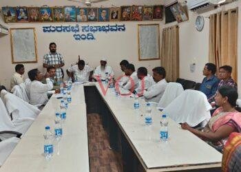 ಇಂಡಿ ಪುರಸಭೆ ಸಾಮಾನ್ಯ ಸಭೆ ಆಶ್ರಯ ಯೋಜನೆಗೆ ಜಮೀನು ಖರಿದಿಸಿ ನಿವೇಶನ್ ಹಂಚಿ