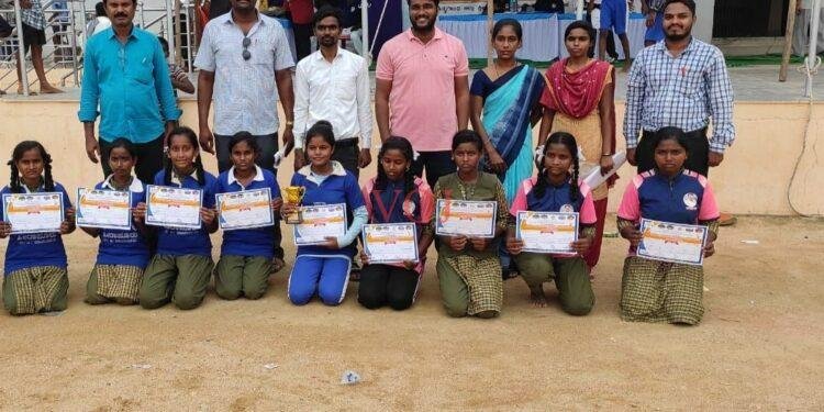 ಜಿಲ್ಲಾ ಮಟ್ಟಕ್ಕೆ ಆಯ್ಕೆಯಾದ ಹೀರಾಪುರ ಪ್ರಾಥಮಿಕ ಶಾಲೆ..! ಯಾವ ಕ್ಷೇತ್ರದಲ್ಲಿ ಅಂತಿರಾ..?