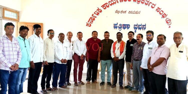 ಮಾಧ್ಯಮ ಅಕಾಡೆಮಿ ಸದಸ್ಯ ಸಂಗಮೇಶ ಚೂರಿಗೆ ಆತ್ಮೀಯ ಸನ್ಮಾನ