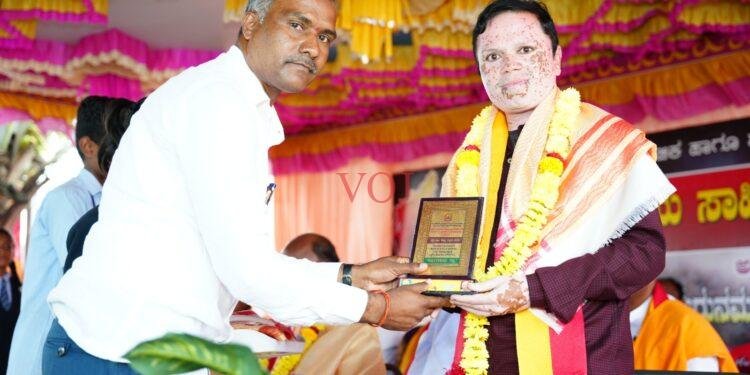 ಶಿಕ್ಷಕ ಸಂತೋಷ ಗೆ ಸರ್ವೋದಯ ರತ್ನ ಪ್ರಶಸ್ತಿಯ ಗರಿ