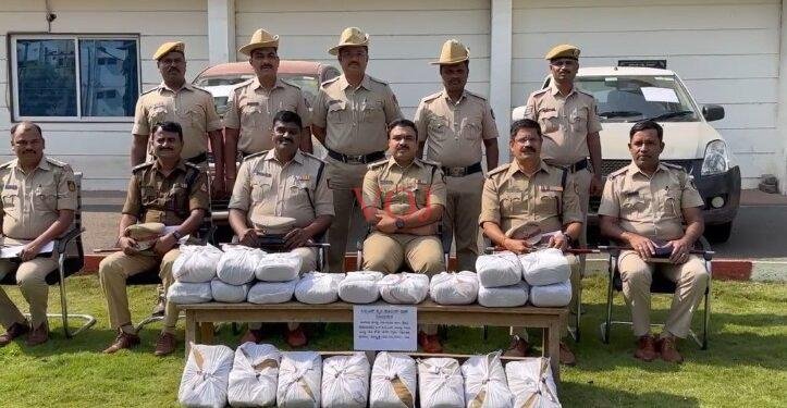 ಕಾರಿನಲ್ಲಿ ಅಕ್ರಮವಾಗಿ ಗಾಂಜಾ ಸಾಗಾಟ, ಲಕ್ಷಾಂತರ ಮೌಲ್ಯದ ಗಾಂಜಾ ಜಪ್ತಿ