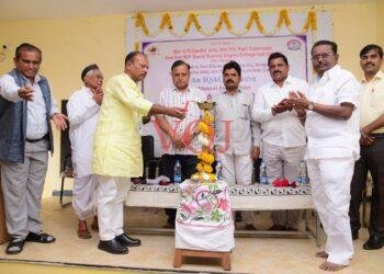 ತಂದೆ ತಾಯಿಗಳ ತ್ಯಾಗದ ಋಣ ಮತ್ತು ವಿದ್ಯೆ ಕಲಿಸಿದ ಗುರುಗಳು ಹಾಗೂ ಕಲಿತ ಶಾಲೆಯ ಋಣ ಎಂದೂ ತಿರಿಸಲಾಗದು : ಪ್ರಾಚಾರ್ಯ ಡಾ.ರಮೇಶ