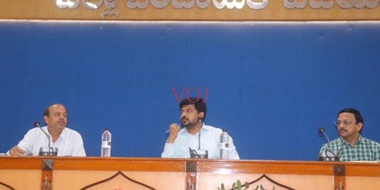 ರಾಷ್ಟ್ರೀಯ ಬಾಲ ಸ್ವಾಸ್ಥ್ಯ-ಕಿಶೋರ ಸ್ವಾಸ್ಥ್ಯ -ಪ್ಲೋರೋಸಿಸ್ ತಡೆ-ನಿಯಂತ್ರಣ ಕಾರ್ಯಕ್ರಮ ಯಶಸ್ವಿ ಅನುಷ್ಠಾನಕ್ಕೆ ಸಿಇಓ ರಿಷಿ ಆನಂದ ಸೂಚನೆ