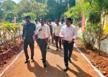 ಮೆಗಾ ಮಾರುಕಟ್ಟೆ ಕಾಮಗಾರಿ ಆರಂಭಿಸಲು ಜಿಲ್ಲಾಧಿಕಾರಿ ಟಿ.ಭೂಬಾಲನ್ ಸೂಚನೆ