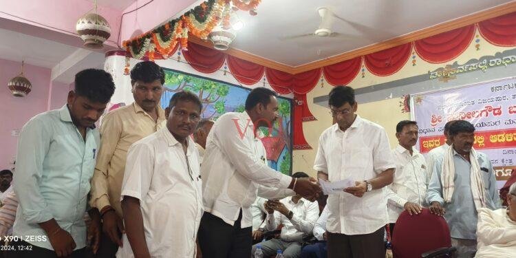 ಸ್ಥಳಿಯ  ಸಂಸ್ಥೆಗಳಿಗೆ ಆರ್ಥಿಕ ಶಕ್ತಿ ತುಂಬಬೇಕು : ವಿ.ಪ. ಶಾಸಕ‌ ಸುನೀಲಗೌಡ ಪಾಟೀಲ. 