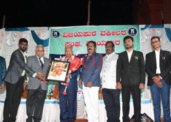 ವಕೀಲ ವೃತ್ತಿಯೊಂದಿಗೆ ಸಾಮಾಜಿಕ ಕಳಕಳಿಯು ಅತ್ಯಂತ ಅವಶ್ಯಕ