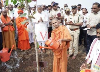 ಸಾವಳಸಂಗ ಪ್ರವಾಸಿ ತಾಣವಾಗಿ ಹೆಸರಾಗಲಿದೆ : ಅಮೃತಾನಂದ ಶ್ರೀಗಳು