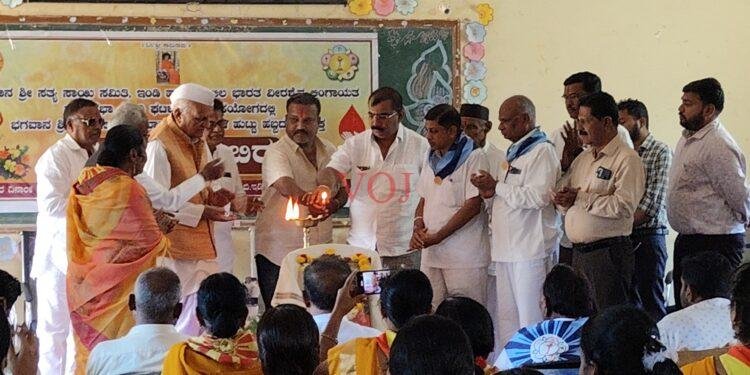 ರಕ್ತದಾನ ಮಾಡಿ ಜೀವ ಉಳಿಸಿ..ಕುಮಸಗಿ