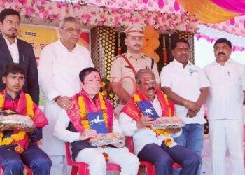 ಗಣರಾಜ್ಯೋತ್ಸವ: ಸಾಧಕರಿಗೆ ಸನ್ಮಾನ