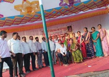 ನಿವೃತ್ತ ಶಿಕ್ಷಕ ಬಿ.ಆಯ್.ಬಿರಾದಾರಗೆ ಸನ್ಮಾನ