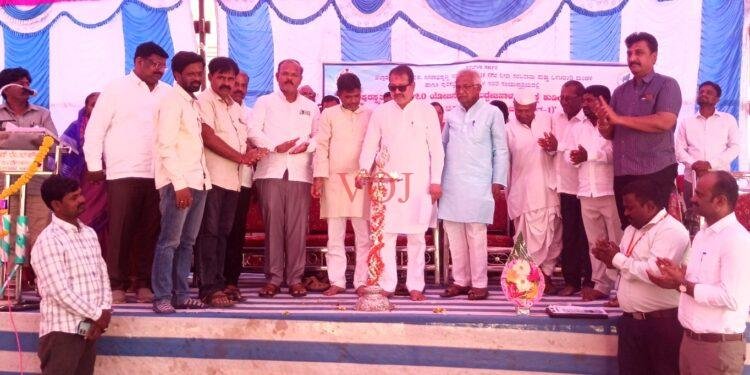 ಯೋಜನೆಗಳು ಯಶಸ್ವಿಯಾಗಬೇಕಾದರೆ ಸಾರ್ವನಿಕರ ಸಹಕಾರ ಅಗತ್ಯ. 