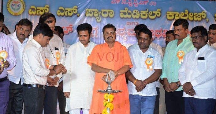 ಜ್ಞಾನಿಯಾದವರು ಜಗತ್ತನ್ನು ಗೆಲ್ಲಬಲ್ಲರು : ಸಾಹಿತಿ, ಶಿಕ್ಷಕ ಕೋರಿ