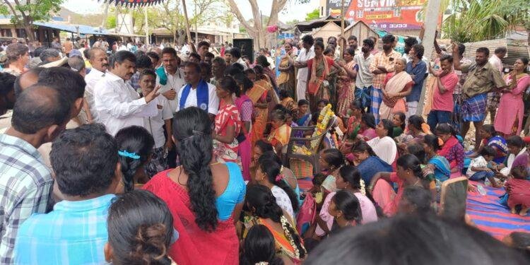 ಅರಣ್ಯ ಇಲಾಖೆಯ ವಿರುದ್ದ ಗ್ರಾಮಸ್ಥರ ಪ್ರತಿಭಟನೆ ಸ್ಥಳಕ್ಕೆ ಶಾಸಕ ಎಂ ಆರ್ ಮಂಜುನಾಥ್ ಬೇಟಿ