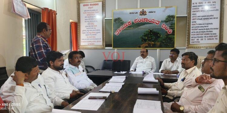 ಇಂಡಿ | ಗ್ಯಾರಂಟಿ ಯೋಜನೆಗಳ ಪ್ರಗತಿ ಪರಿಶೀಲನೆ..! ಅರ್ಹ ವ್ಯಕ್ತಿಗಳಿಗೆ ಸರಕಾರದ ಯೋಜನೆ ತಲುಪಿಸಿ : ಪ್ರಶಾಂತ್