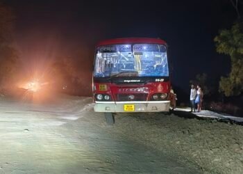 ಇಂಡಿ : ದಾರಿ ತಪ್ಪಿದ ಬಸ್ಸು, ತಪ್ಪಿದ ಬಾರಿ ಅನಾಹುತ..