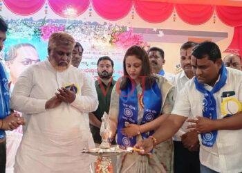 ಇಂಡಿ | ಡಾ. ಬಿ ಆರ್ ಅಂಬೇಡ್ಕರ್ ಬದುಕು, ಜೀವನಶೈಲಿ, ಕೊಡುಗೆ ಎಲ್ಲರಿಗೂ ಸ್ಫೂರ್ತಿ : ಎಸಿ ಅನುರಾಧಾ