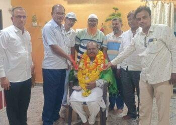 ಗೌರವ ಡಾಕ್ಟರೇಟ್ ಪಡೆದ ಎಂ ಎಂ ವಾಲೀಕಾರ ಗೆ ಸನ್ಮಾನ