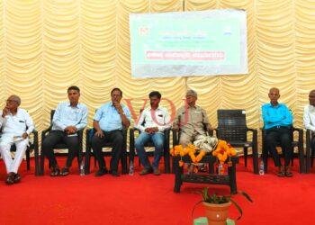 ಕನ್ನಡ ಸಾಹಿತ್ಯಕ್ಕೆ ಬಹುದೊಡ್ಡ ಕೊಡುಗೆ ನೀಡಿರುವ ವಚನ ಸಾಹಿತ್ಯವು ಯುವಕರ ವ್ಯಕ್ತಿತ್ವ ವಿಕಸನಕ್ಕೆ ಪೂರಕವಾಗಿವೆ