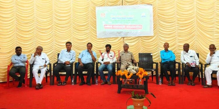 ಕನ್ನಡ ಸಾಹಿತ್ಯಕ್ಕೆ ಬಹುದೊಡ್ಡ ಕೊಡುಗೆ ನೀಡಿರುವ ವಚನ ಸಾಹಿತ್ಯವು ಯುವಕರ ವ್ಯಕ್ತಿತ್ವ ವಿಕಸನಕ್ಕೆ ಪೂರಕವಾಗಿವೆ