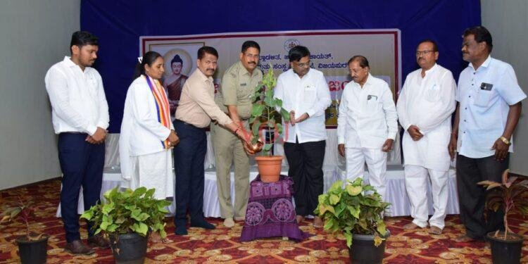 ಜ್ಞಾನದ ಬೆಳಕು-ಶಾಂತಿ ಸಮಾನತೆ ಸಾರಿದ ಭಗವಾನ್ ಬುದ್ಧ : ಸಂಗಮೇಶ ಬಬಲೇಶ್ವರ