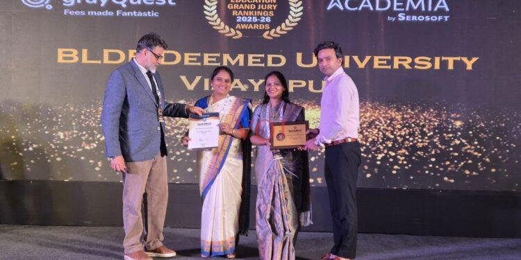 ಶಿಕ್ಷಣ ಕ್ಷೇತ್ರದಲ್ಲಿ ಬಿ.ಎಲ್.ಡಿ.ಇ ಡೀಮ್ಡ್ ವಿವಿ  ಸಾಧನೆಯ ಪರಿಗಣಿಸಿ  ಅತ್ಯುತ್ತಮ ಪ್ರಶಸ್ತಿ