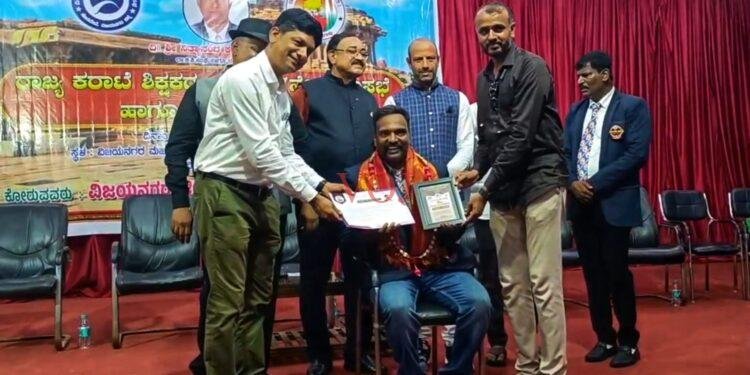 ಶಿವಕುಮಾರಗೆ ಶಾರದಳ್ಳಿ ಉತ್ತಮ ಜಿಲ್ಲಾ ಅಧ್ಯಕ್ಷ ಪ್ರಶಸ್ತಿ ಪ್ರಧಾನ