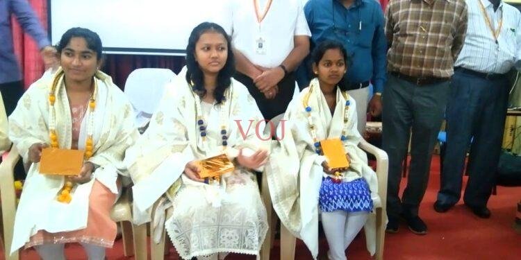 ಎಕ್ಸಪರ್ಟ್ ಸಂಸ್ಥೆ ವಿದ್ಯಾರ್ಥಿನಿ ಜಿಲ್ಲೆಗೆ ಪಿಯುಸಿ ಪರೀಕ್ಷೆಯಲ್ಲಿ ದ್ವಿತೀಯ ಸ್ಥಾನ ಪಡೆದ ವಾಣಿಶ್ರೀಗೆ ಗೌರವ ಸನ್ಮಾನ