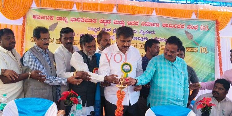 ಕಾರ್ಮಿಕರು ಸರ್ಕಾರದ ಅನುದಾನವನ್ನು ಸದುಪಯೋಗಪಡಿಸಿಕೊಳ್ಳಿ :ಎಂ ಆರ್ ಮಂಜುನಾಥ್