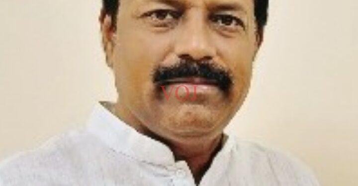 ಕೇಂದ್ರದ ಮಹತ್ವಕಾಂಕ್ಷಿ ಯೋಜನೆ ಆಸ್ಪತ್ರೆ ಆವರಣದಿಂದ ಹೊರಗೆ, ಆಕ್ರೋಶ: ವಿಜಯಕುಮಾರ್