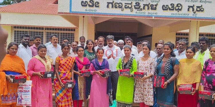 2024 – 25 ನೇ ಸಾಲಿನ ವೃತ್ತಿಪರ ಕುಶಲಕರ್ಮಿಗಳಿಗೆ ಉಚಿತ ಹೊಲಿಗೆ ಯಂತ್ರಗಳ ವಿತರಣೆ:ಶಾಸಕ ಎಂ.ಆರ್. ಮಂಜುನಾಥ್