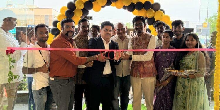 ವಿಜಯಪುರದಲ್ಲಿ  ಭಾರತದ ನಂಬರ್ 1 ಪೀಠೋಪಕರಣಗಳ ಬ್ರಾಂಡ್ ಆಗಿರುವ ರಾಯಲ್‌ ಓಕ್ ಫರ್ನಿಚರ್