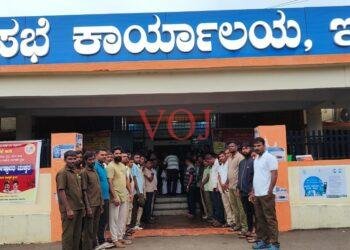 ಇಂಡಿ | ಪುರಸಭೆ ನೌಕರರಿಂದ ಅನಿರ್ದಿಷ್ಟಾವಧಿ ಮುಷ್ಕರ