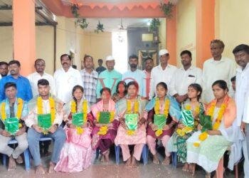 ನಮ್ಮ ಸಮಾಜದ  ಮಕ್ಕಳು ಶಿಕ್ಷಣವಂತರಾಗಿ ಉನ್ನತ ಸ್ಥಾನದಲ್ಲಿ ಬೆಳೆಯಬೇಕು