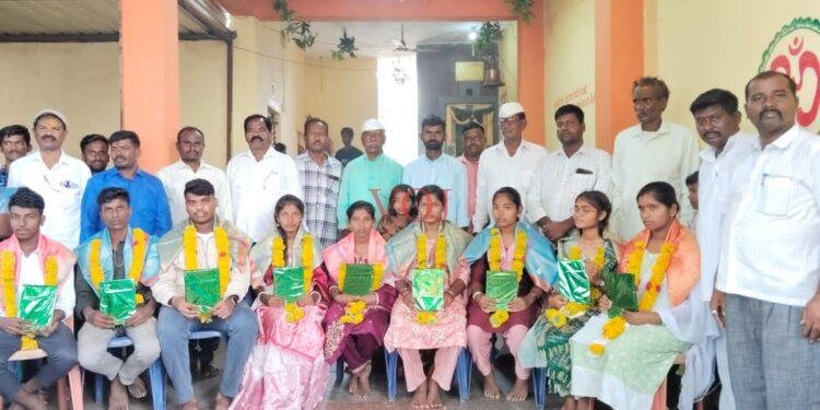 ನಮ್ಮ ಸಮಾಜದ  ಮಕ್ಕಳು ಶಿಕ್ಷಣವಂತರಾಗಿ ಉನ್ನತ ಸ್ಥಾನದಲ್ಲಿ ಬೆಳೆಯಬೇಕು