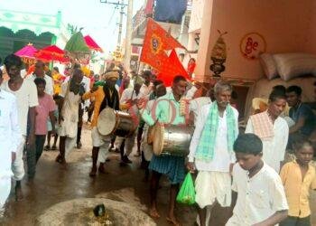 ಚವನಭಾವಿ ಗ್ರಾಮದಲ್ಲಿ ಶ್ರೀ ಭಂಡೇಶ್ವರ ಶರಣರು, ಗುಂಡಯ್ಯ ಶರಣರು ಅದ್ದೂರಿ ಜಾತ್ರೆ