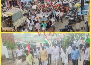 ಸುರಿಯುವ ಮಳೆಯಲ್ಲಿ ನೂರಾರು ಜನರು ರಾಷ್ಟ್ರಧ್ವಜ ಹಿಡಿದು ವೀರ ಸೈನಿಕರಿಗೆ ಜಯ ಘೋಷಣೆ..!