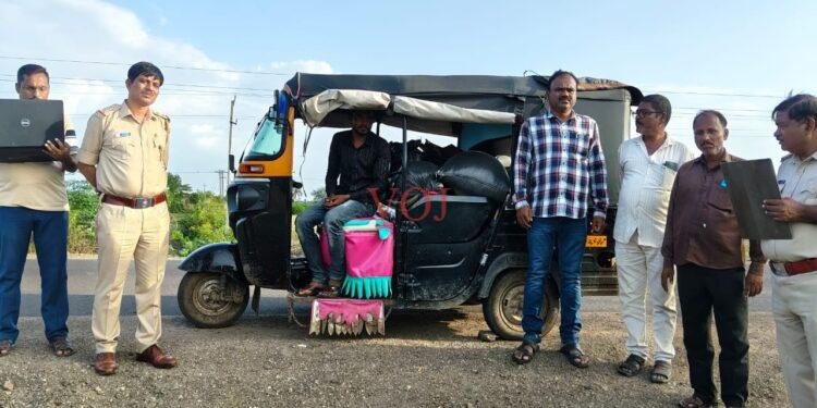 ಇಂಡಿ | ಅಕ್ರಮ ಪಡಿತರ ಅಕ್ಕಿ ಸಾಗಾಟ ಮೂವರ್ ಬಂಧನ