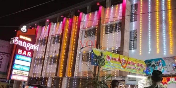 ವೈಶ್ಯಾವಾಟಿಕೆ: ಲಾಡ್ಜ್ ಮೇಲೆ‌ ದಾಳಿ: ಐವರ ಬಂಧನ