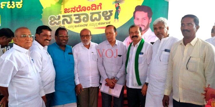 ಸಮಾಜ ಸೇವಕ ಬಸನಗೌಡ ಪಾಟೀಲ ಜೆಡಿಎಸ್ ಪಕ್ಷ ಸೇರ್ಪಡೆ.