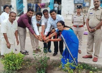 ದೈನಂದಿನ ಜೀವನದಲ್ಲಿ ಯೋಗ ಅಳವಡಿಸಿಕೊಳ್ಳಿ