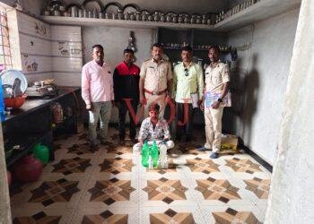 ಅಬಕಾರಿ ಇಲಾಖೆ ಅಧಿಕಾರಿಗಳು ಕಳ್ಳಬಟ್ಟಿ ಅಡ್ಡೆ ಮೇಲೆ ದಾಳಿ